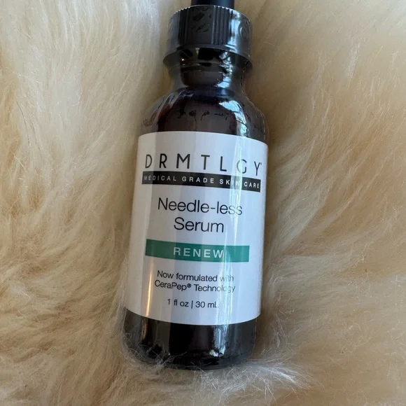 DRMTLGY Needle-less Serum - Renew - Black and Brown - Picture 2 of 5